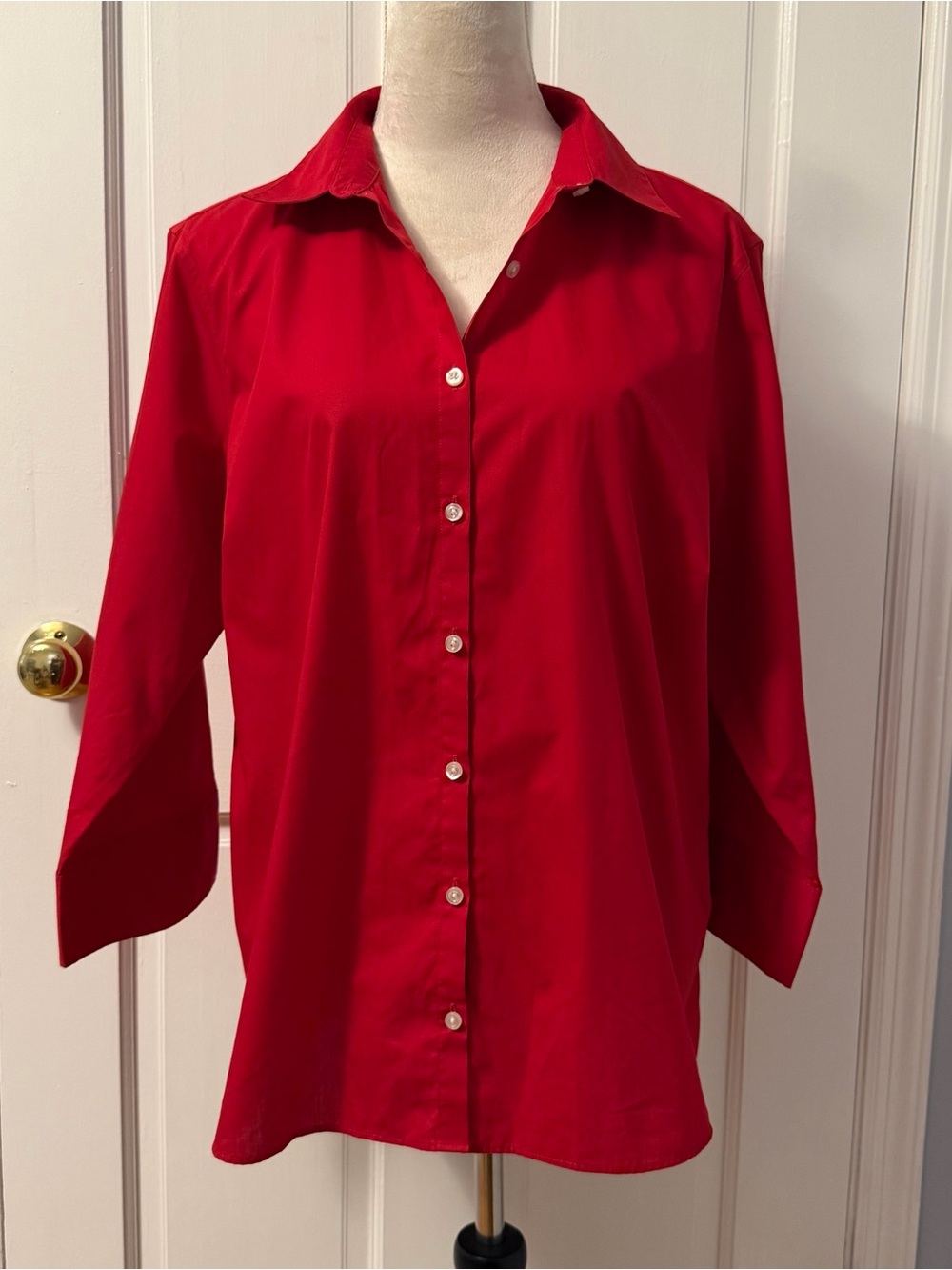 Lands’ End Women’s Red Wrinkle-Free Broadcloth Button-Down Shirt, Size 18
